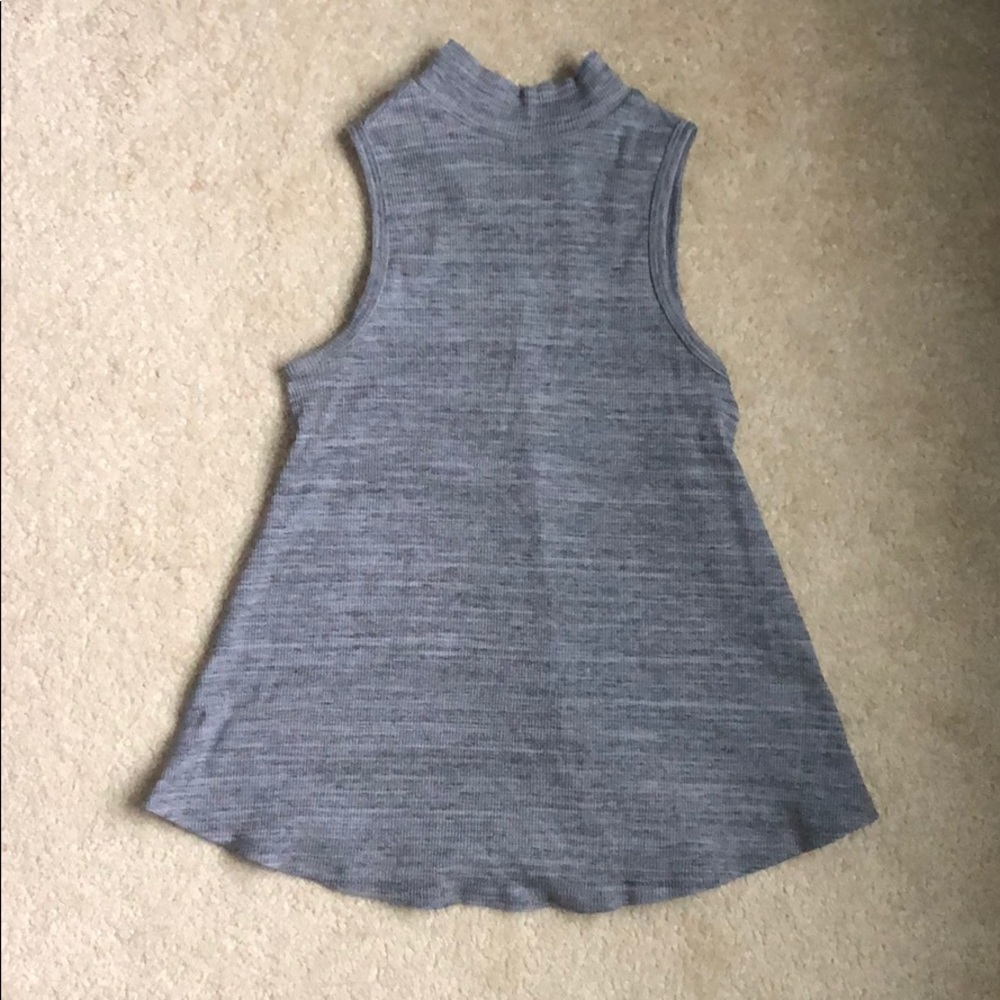 Lovely gray tank top